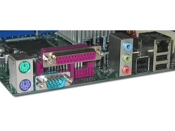 T. Madre Intel D915PGNL, ChipSet 915P Express,
Soporta: Intel LGA775 de 800MHz,
Integrado: Audio High Definition 6 canales, Red,
Memoria: DDR 400/333, 4 Bancos, 4GB Max,
Diseño: ATX, Ptos: 1 x PCI Express x16;
2x PCI Express x1; 4 x PCI