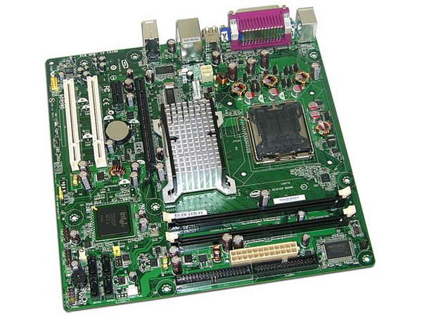 T. Madre Intel D945GCCRL, ChipSet Intel 945GC Express,
Soporta: Pentium 4, D, Core2Duo, 533/800MHz,
Integrado: Audio 5.1, Video Intel GMA 950, Red,
Memoria: DDR2 533/400, 2 Bancos, 4GB Max,
Diseño: MicroATX, Ptos: 1xPCE. x16, 1x PCI Exp, 2x PCI
