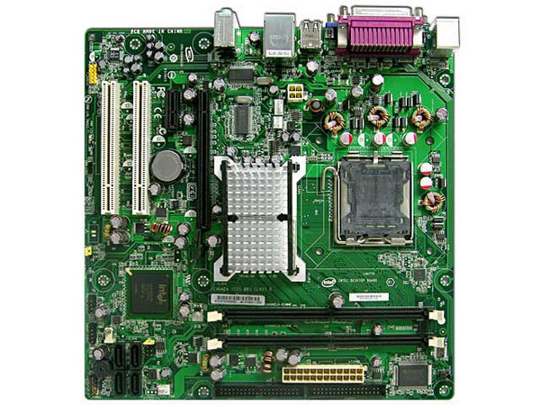 T. Madre Intel D945GCCRL, ChipSet Intel 945GC Express,
Soporta: Pentium 4, D, Core2Duo, 533/800MHz,
Integrado: Audio 5.1, Video Intel GMA 950, Red,
Memoria: DDR2 533/400, 2 Bancos, 4GB Max,
Diseño: MicroATX, Ptos: 1xPCE. x16, 1x PCI Exp, 2x PCI
