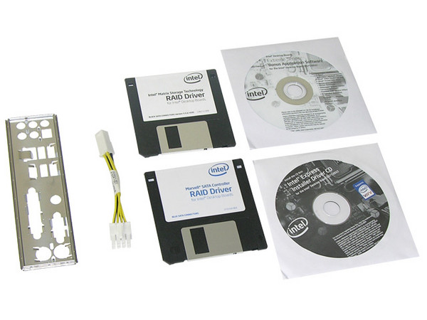 T. Madre Intel D975XBX2KR, ChipSet Intel 975X,
Soporta: Pentium 4,Core2Duo, Core2Quad, 800/1066MHz,
Integrado: Audio 7.1, Red 10/100/1000 LAN,
Memoria: DDR2 800/667/533, 4 Bancos, 8GB Max,
Diseño: ATX, Ptos: 3xPCE x16, 2x PCI