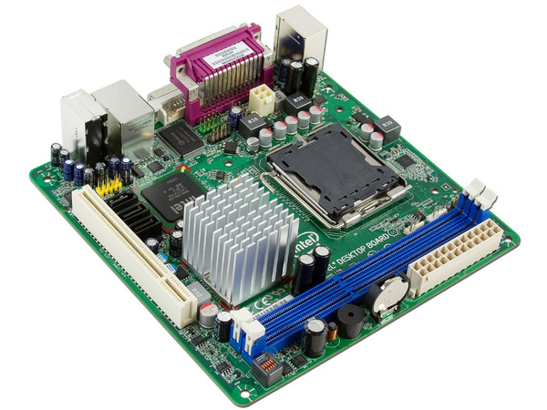 T. Madre Intel DG41AN, ChipSet Intel G41 Express,
Soporta: Core 2 Quad, 2Duo,1066/1333MHz,
Integrado: Audio 5.1, Video Intel X4500, Red,
Memoria: DDR3 1333(OC)/1066 MHz, 4GB Max,
Ptos: 1 x PCI, Diseño: Mini-ITX