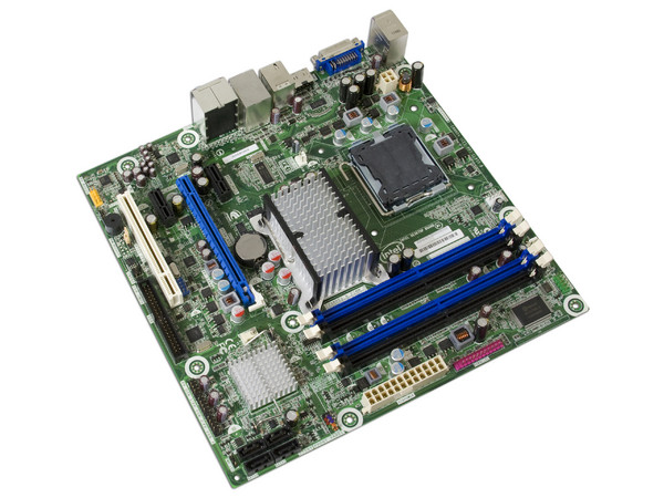 T. Madre Intel DG43GT, ChipSet Intel G43 Express,
Soporta: Core 2 Quad, 2Duo,1066/1333MHz,
Integrado: Audio 7.1, Video Intel X4500 HDMI, Red,
Memoria: DDR2 800/667MHz, 8GB Max,
Diseño: mATX, Ptos: 1xPCEx16 2.0, 2xPCIE, 1xPCI