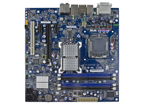 T. Madre Intel DG45ID, ChipSet G45 Express,
Soporta: Cel.400, DualCore/2Duo/Quad, 1333MHz,
Integrado: Video X4500HD HDMI, Audio HD, Red,
Memoria: DDR2 800/667, 4 Bancos, 8GBMax,
Diseño mATX, Ptos: 1xPCIEX16, 2xPCI-EX1, 1xPCI