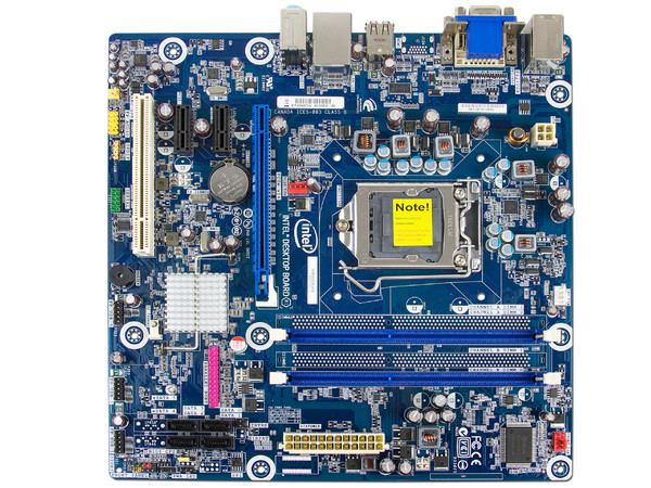 T. Madre Intel DH55PJ, ChipSet Intel H55 Exp.,
Soporta: Core i7, Core i5 y Core i3 de Socket 1156,
Integrado: Audio 5.1, Red 10/100/1000,
Memoria: DDR3 1333/1066MHz, 8GB Max,
mATX, Ptos: 1xPCEx16, 2xPCEx1, 1xPCI