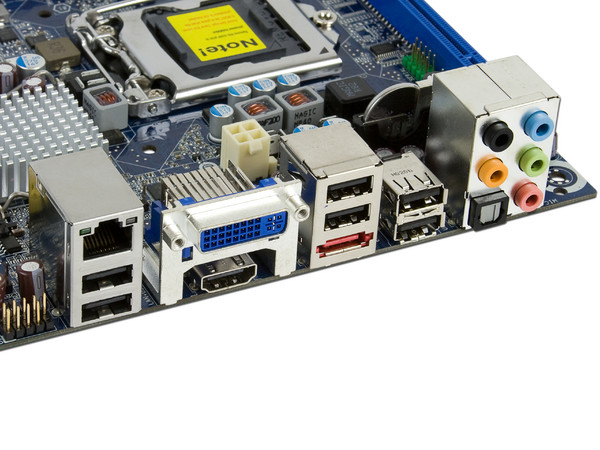 T. Madre Intel DH57JG, ChipSet Intel H57 Exp.,
Soporta: Core i5 y Core i3 de Socket 1156,
Integrado: Audio HD, Red,
Memoria: DDR3 1333/1066MHz, 8GB Max,
Mini-ITX, Ptos: 1xPCEx16