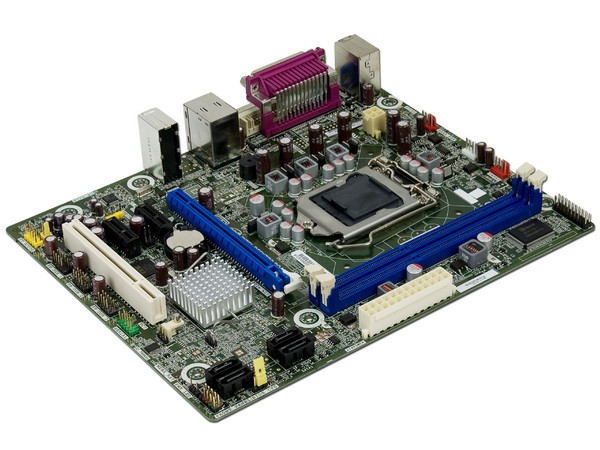 T. Madre Intel DH61CR-B3, ChipSet Intel H61 Exp.,
Soporta: Core i7, Core i5 y Core i3 de Socket 1155,
Integrado: Audio 5.1, Red Gigabit,
Memoria: DDR3 1333, 1066 16GB Max,
mATX, Ptos: 1xPCEx16, 2xPCIx1,1xPCI