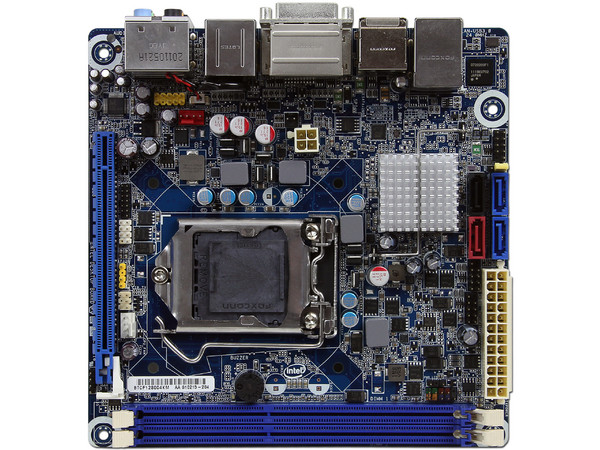 T. Madre Intel DH67CF-B3, ChipSet Intel H67 Exp.,
Soporta: Core i7/i5/i3 de Socket 1155,
 Audio HD, Red,
Serial ATA 3.0, USB 3.0,
Memoria: DDR3 1333/1066MHz, 16GB Max,
Diseño Mini-ATX, Ptos: 1xPCIEX16