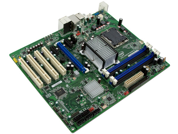 T. Madre Intel DP43BF, ChipSet Intel P43 Express,
Soporta: Core 2 Quad, 2 Duo, Pentium, Celeron 
Integrado: Audio 7.1, Red 10/100/1000,
Memoria: DDR3 1066/1333MHz, 8GB Max,
Diseño: ATX, Ptos: 1xPCEx16 2.0, 2xPCIE x1, 4xPCI