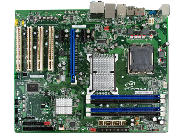 T. Madre Intel DP43BF, ChipSet Intel P43 Express,
Soporta: Core 2 Quad, 2 Duo, Pentium, Celeron 
Integrado: Audio 7.1, Red 10/100/1000,
Memoria: DDR3 1066/1333MHz, 8GB Max,
Diseño: ATX, Ptos: 1xPCEx16 2.0, 2xPCIE x1, 4xPCI