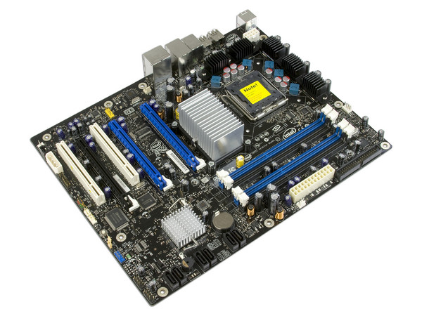 T. Madre Intel DX38BT, ChipSet Intel X38 Express,
Soporta: Core 2 Extreme, Quad, 2Duo,1066/1333MHz,
Integrado: Audio 7.1, Red 10/100/1000 LAN,
Memoria: DDR3 1333/1066/800, 4 Bancos, 8GB Max,
Diseño: ATX, Ptos: 3xPCEx16, 2x PCIE