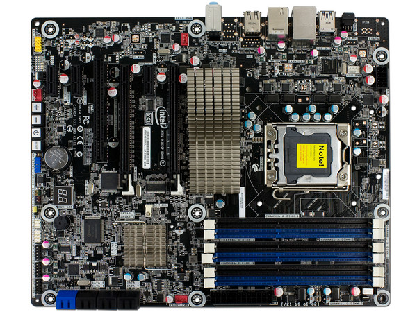 T. Madre Intel DX58OG, ChipSet Intel X58 Express,
Soporta: Core i7 de Socket 1366,
Integrado: Audio HD, Red 10/100/1000,
USB 3.0 y Serial ATA 3.0,
Memoria: DDR3 1600+/1333/1066 MHz, 48GB Max,
ATX, Ptos: 2xPCIEx16, 3xPCIEx1, 1xPCI