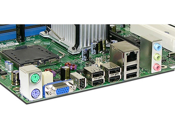 Tarjeta Madre Intel DG33BU Classic Series,
Soporta: Cel. 400, DualCore, 2Duo, 800/1066/1333MHz,
Memoria: DDR2 800, 4 Bancos, 8GB Max,
Integrado: Audio 6 CH, Video Intel GMA 3100, LAN,
Diseño: mATX, Ptos:1xPCI-E X16, 