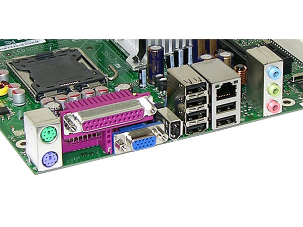 T. Madre Intel DG965RYCK, ChipSet Intel G965 Express,
Soporta: Pentium 4, D, Core2Duo, 533/800/1066MHz,
Integrado: Audio 5.1, Video Intel GMA X3000, Red,
Memoria: DDR2 800/667/533, 4 Bancos, 8GB Max,
Diseño: ATX, Ptos: 1xPCE. x16, 3x PCI Exp, 3x PCI
