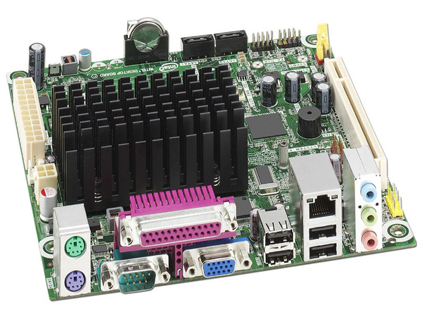T. Madre Intel BOXD425KT,
Procesador Integrado Intel Atom D425 (1.80GHz),
Memoria: DDR3 1066 MHz, 4 GB Max,
Integrado: Video Intel GMA 3150, Audio, Red,
SATA,
Mini-ITX, Ptos: 1xPCI.