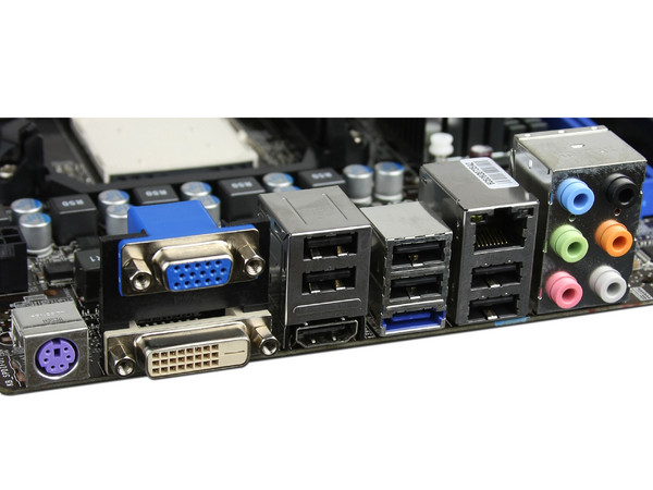 T. Madre MSI 785GM-E51, ChipSet AMD 785G,
Soporta: Phenom II X3 y X4 de Socket AM3,
Integrado: Video ATI HD 4200, Audio HD, Red Realtek,
Memoria: DDR3 1333/1066MHz,
Diseño mATX, Ptos: 1xPCIEX16, 1xPCIEX1, 2xPCI