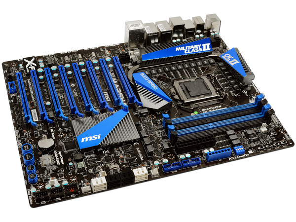 T. Madre MSI Big Bang Marshal B3, ChipSet Intel P67,
Soporta: Core i7/i5/i3 de Socket 1155,
Integrado: Audio HD, Red,
USB 3.0 y Serial ATA 3.0,
Memoria: 2133/1866(OC) 32GB Max,
Diseño XL-ATX, Ptos: 8xPCIEX16
