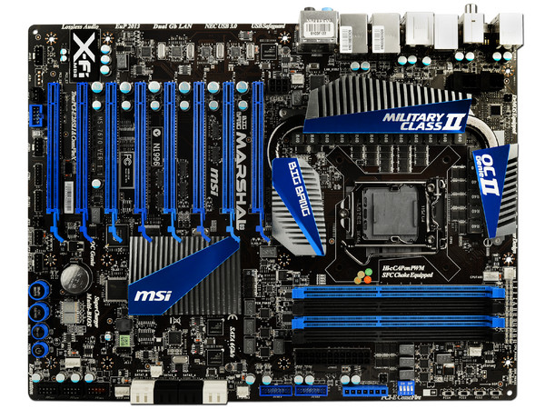 T. Madre MSI Big Bang Marshal B3, ChipSet Intel P67,
Soporta: Core i7/i5/i3 de Socket 1155,
Integrado: Audio HD, Red,
USB 3.0 y Serial ATA 3.0,
Memoria: 2133/1866(OC) 32GB Max,
Diseño XL-ATX, Ptos: 8xPCIEX16