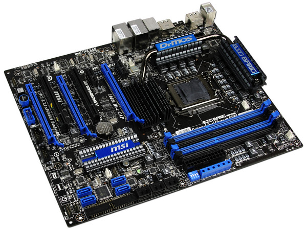 T. Madre MSI Big Bang Trinergy, ChipSet Intel P55,
Soporta: Core i5 / Core i7 de Socket 1156,
Integrado: Audio 7.1, Red 10/100/1000,
Memoria: DDR3 2133 (O.C.)/2000(O.C.)/1066MHz, 16GBMax,
ATX, Ptos: 3xPCEx16, 2xPCIEx1, 2xPCI  