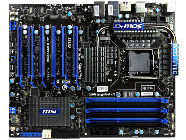 T. Madre MSI Big Bang-XPower, ChipSet Intel X58,
Soporta: Core i7/Core i5 de Socket 1366,
Integrado: Audio 7.1, Red 10/100/1000,
Memoria: DDR3 1600(O.C.)/1333(O.C.)/1066MHz, 24GBMax,
ATX, Ptos: 6xPCEx16, 1xPCIEx1