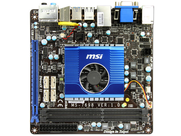 T. Madre MSI E350IA-E45, ChipSet AMD Hudson M1,
Procesador Integrado AMD E-350 Dual Core APU (1.6GHz),
Integrado: Video Radeon HD 6310,
USB 3.0 y SATA 3.0,
Memoria: DDR3 1066/800MHz,
Mini ITX, Ptos: 1xPCIEX16.