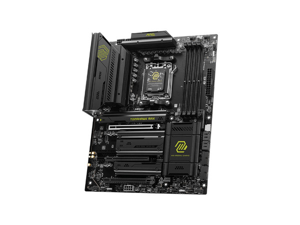 T. Madre MSI Mag B850 Tomahawk Max WIFI:
Chipset AMD B850,
Segmento: Alto/Gamer,
Soporta: AMD Ryzen 9000, 8000 y 7000 Series, 
Memoria: DDR5 hasta 8400MHz, 256GB Máx, 
Integrado: Audio HD, Red, USB 3.0, M.2, 
ATX, Ptos: 1xPCIE5.0x16, 1xPCIE4.0x1.