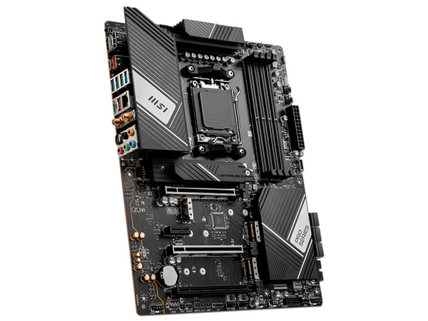 T. Madre MSI PRO X670-P WIFI, Chipset X670,
Soporta: AMD Ryzen 7000 Series, Socket AM5,
Memoria: DDR5 6600+(OC)/5400(OC)/5200/5000/4800 MHz, 128GB Max,
Integrado: Audio HD, Wi-Fi 6, SATA 3.0, M.2,
ATX, Ptos: 3xPCIE4.0x16, 1xPCIE3.0x1.