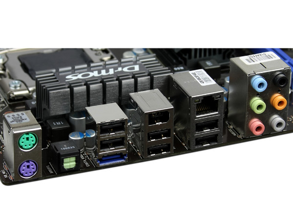 T. Madre MSI X58 Pro-E, ChipSet Intel X58,
Soporta: Core i7 920, 940, 980X de Socket 1366,
Integrado: Audio 7.1, Red 10/100/1000,
Memoria: DDR3 1600(O.C.)/1333/1066, 24GB Max,
ATX, Ptos: 3xPCEx16, 2xPCIEx1, 2xPCI