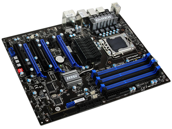 T. Madre MSI X58 Pro-E, ChipSet Intel X58,
Soporta: Core i7 920, 940, 980X de Socket 1366,
Integrado: Audio 7.1, Red 10/100/1000,
Memoria: DDR3 1600(O.C.)/1333/1066, 24GB Max,
ATX, Ptos: 3xPCEx16, 2xPCIEx1, 2xPCI