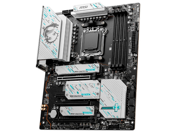 T. Madre MSI GAMING X670E PLUS WIFI, Chipset AMD X670E, Soporta Procesador AMD Ryzen 8000 y 7000 Series, Socket AM5, Memoria: DDR5 7800+(OC)/6200(OC)/4800MHz, 256GB Máx, Integrado: Audio HD, Wi-Fi 6E, USB 3.0, SATA 3.0, M.2, ATX, 3xPCIEx16, 1xPCIEx1