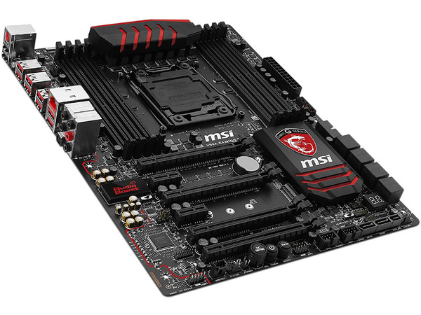 T. Madre MSI X99A Gaming 7, ChipSet Intel X99,
Soporta: Core i7 de Socket LGA2011-v3,
Memoria: DDR4 2133 MHz, 128 GB Max,
Integrado: Audio HD, Red, USB 3.1 y SATA 3.0,
ATX, Ptos: 4xPCIE 3.0 x16, 2xPCIEx1.