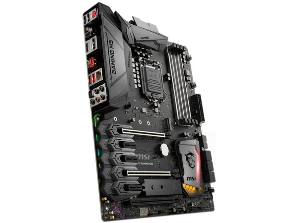 T. Madre MSI  Z370 GAMING M5, Chipset Intel Z370,
Soporta: Core i7 / i5 / i3 de 8va Gen., Socket 1151,
Memoria: DDR4 4000(O.C.)/3000(O.C.)/2133 MHz, 64GB Max,
Integrado: Audio HD, Red,
USB 3.1, SATA 3.0, M.2,
ATX, Ptos: 3xPCIE 3.0 x16.