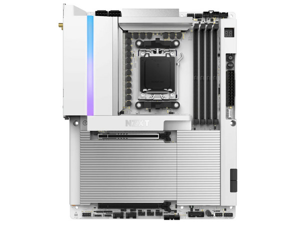 T. Madre NZXT N9,
Chipset AMD X870E,
Segmento: Alto/Gamer,
Soporta: Procesadores AMD 9000, 8000 y 7000, Socket AM5,
Memoria: 4 Puertos DDR5, 
Integrado: Wi-Fi 7, Bluetooth v5.4, Audio HD, USB 3.2, ATX, 
Ptos: 1xPCIE5, Color Blanco