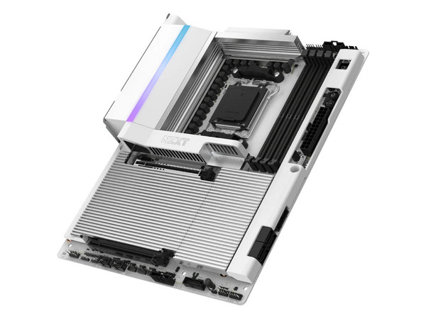T. Madre NZXT N9,
Chipset AMD X870E,
Segmento: Alto/Gamer,
Soporta: Procesadores AMD 9000, 8000 y 7000, Socket AM5,
Memoria: 4 Puertos DDR5, 
Integrado: Wi-Fi 7, Bluetooth v5.4, Audio HD, USB 3.2, ATX, 
Ptos: 1xPCIE5, Color Blanco