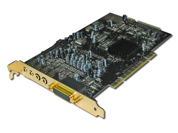 Tarjeta de Sonido Sound Blaster X-Fi Platinum, Sonido 7.1 DTS-ES y Dolby Digital EX, Entradas: RCA, E/S MIDI y E/S digital óptica y coaxial, PCI.