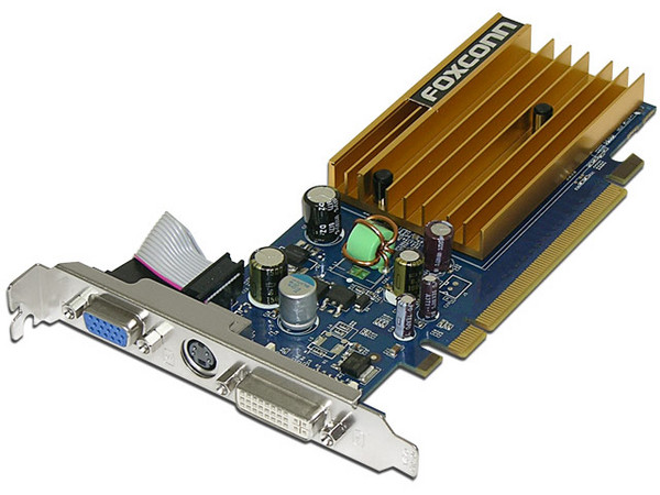 T. de Video Foxconn GeForce 7200GS con 128MB DDR2, DVI y Salida a TV. Puerto PCI Express x 16