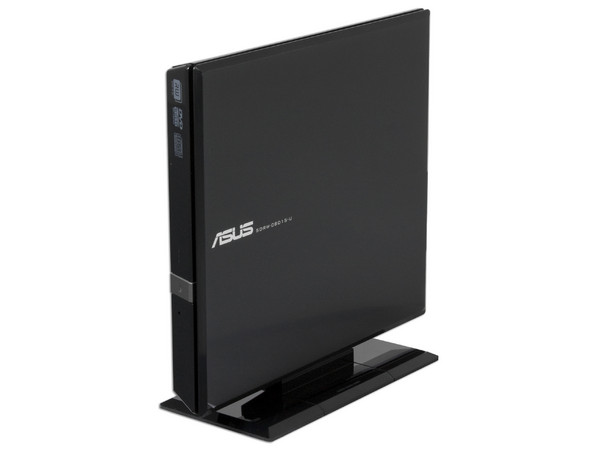Quemador Asus Externo Slim USB 2.0, Negro:
no necesita cable de alimentación,
DVD+RW: Graba/Regraba/Lee: 8x/8x/8x,
DVD+R DL: Graba 6X, DVD-R DL: Graba 6X,
DVD-RW: Graba/Regraba/Lee: 8x/6x/8x,
CD-RW: Graba/Regraba/Lee: 24x/16x/24x.