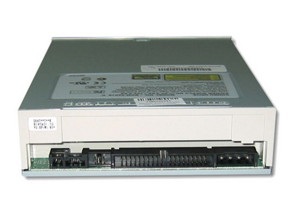 Combo Artec Interno, Quemador de CDs 52x/24x/52x + DVD de 16x(Lectura). Color Beige