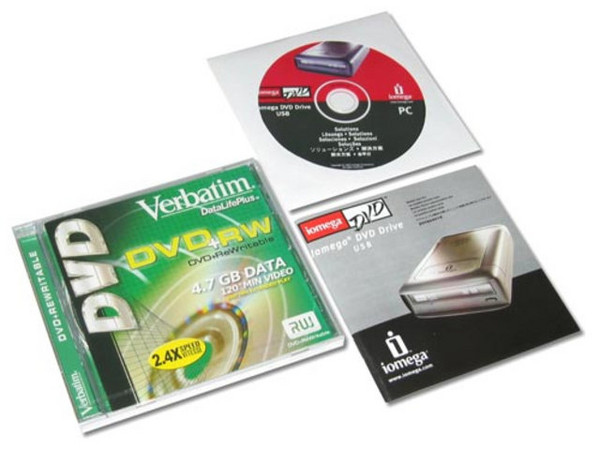 Quemador Externo DVD±R/±RW y de CDs, Marca Iomega, 
DVD-RW+: Graba/Regraba/Lee : 4x/2.4x/12x,
DVD-RW-: Graba/Regraba/Lee : 4x/2x/12x,
CD-RW: Graba/Regraba/Lee: 24x/16x/32x