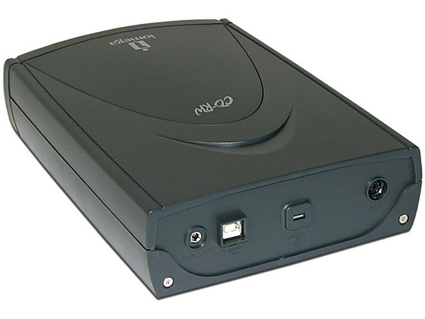 Combo Iomega de Quemador de CDs + DVD-ROM, Externo, Graba/Regraba/Lee: 52x/24x/52x, DVD 16x (Lectura). USB 2.0