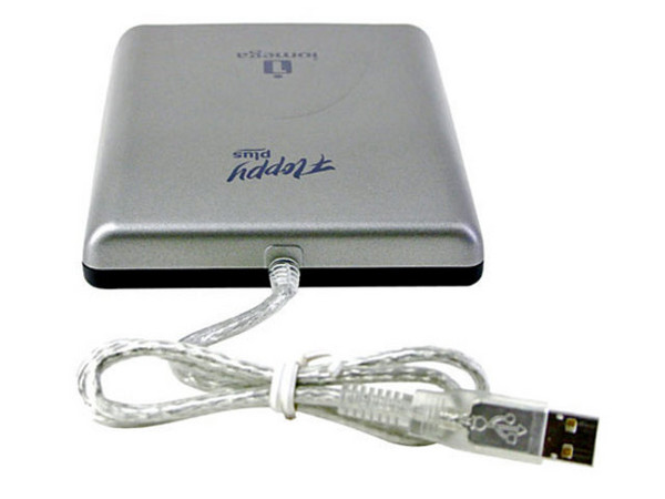 Unidad de Disquetes y Card Reader 7 en 1 Iomega Externo, USB