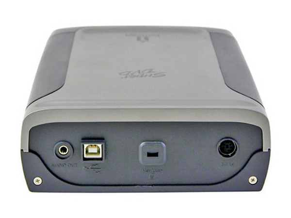 Quemador Iomega Super DVD Multiformato, Externo, USB 2.0
DVD+RW: Graba/Regraba/Lee: 16x/4x/16x,
DVD-RW: Graba/Regraba/Lee: 8x/4x/16x,
CD-RW: Graba/Regraba/Lee: 40x/24x/40x