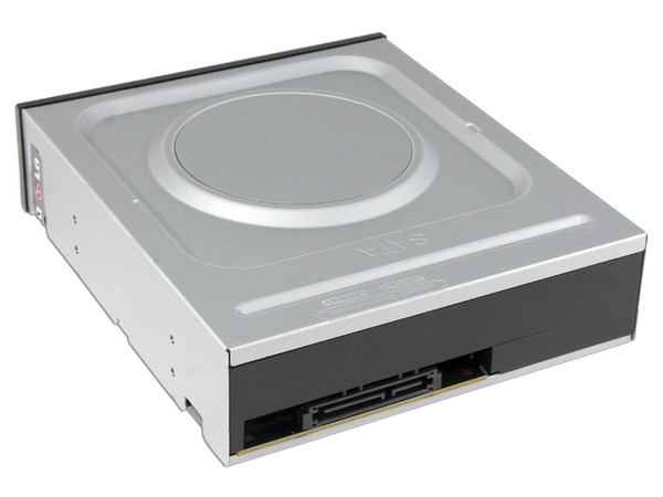 Quemador LG, Lightscribe! Serial ATA::
DVD+RW: Graba/Regraba/Lee: 22x/8x/16x,
DVD+R DL: 16x, DVD-R DL: 12x, DVD-RAM: 12x,
DVD-RW: Graba/Regraba/Lee: 22x/6x/16x,
CD-RW: Graba/Regraba/Lee: 48x/32x/48x