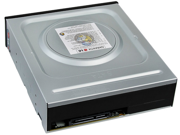 Quemador LG, Multiformato Serial ATA:
DVD+RW: Graba/Regraba/Lee: 22x/8x/16x,
DVD+R DL: 16x, DVD-R DL: 12x, DVD-RAM: 12x,
DVD-RW: Graba/Regraba/Lee: 22x/6x/12x,
CD-RW: Graba/Regraba/Lee: 48x/32x/40x