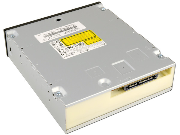 Quemador LG, Serial ATA:
DVD+RW: Graba/Regraba/Lee: 24x/8x/16x,
DVD+R DL: 12x, DVD-R DL: 12x, DVD-RAM: 12x,
DVD-RW: Graba/Regraba/Lee: 24x/6x/16x,
CD-RW: Graba/Regraba/Lee: 48x/32x/48x