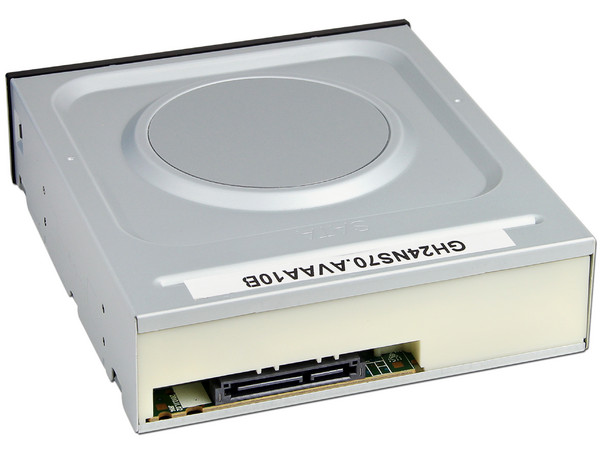 Quemador LG, Serial ATA:
DVD+RW: Graba/Regraba/Lee: 24x/8x/16x,
DVD+R DL: 16x, DVD-R DL: 12x, DVD-RAM: 12x,
DVD-RW: Graba/Regraba/Lee: 24x/8x/16x,
CD-RW: Graba/Regraba/Lee: 48x/48x/48x
