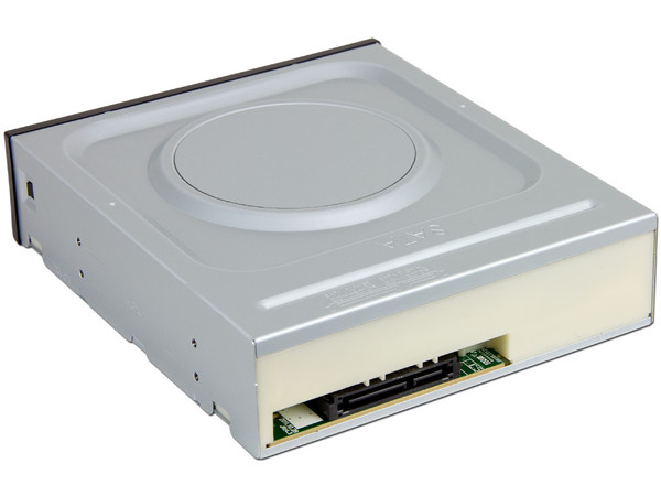 Quemador LG, Serial ATA: 
DVD+RW: Graba/Regraba/Lee: 24x/8x/16x,
DVD+R DL: 8x, DVD-R DL: 6x, DVD-RAM: 12x,
DVD-RW: Graba/Regraba/Lee: 24x/6x/16x,
CD-RW: Graba/Regraba/Lee: 48x/32x/48x,
M-DISC: Graba: 4x.