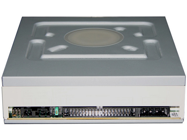 Quemador Liteon, Lightscribe!, Negro:
DVD+RW: Graba/Regraba/Lee: 20x/8x/16x,
DVD+R DL: 8X, DVD-R DL: 8X, DVD-RAM: 12X,
DVD-RW: Graba/Regraba/Lee: 20x/6x/16x,
CD-RW: Graba/Regraba/Lee: 48x/32x/48x,
Lightscribe CDR, DVD+R 1.6X