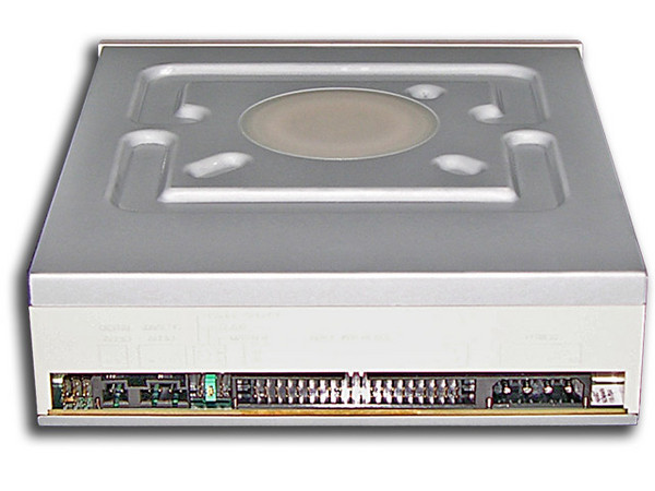 Quemador LITEON, Color Beige, OEM (Sin Caja):
DVD+RW: Graba/Regraba/Lee: 18x/8x/16x,
DVD+R DL: 8X, DVD-R DL: 8X, DVD-RAM: 12X,
DVD-RW: Graba/Regraba/Lee: 18x/6x/16x,
CD-RW: Graba/Regraba/Lee: 48x/32x/48x