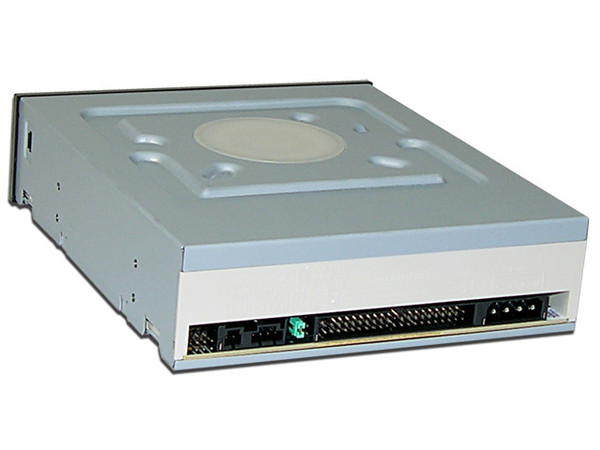 Quemador Liteon, Multiformato DVD±R/±RW:
DVD+RW: Graba/Regraba/Lee: 18x/8x/16x,
DVD+R DL: 8X, DVD-R DL: 8X, DVD-RAM: 12X,
DVD-RW: Graba/Regraba/Lee: 18x/6x/16x,
CD-RW: Graba/Regraba/Lee: 48x/32x/48x