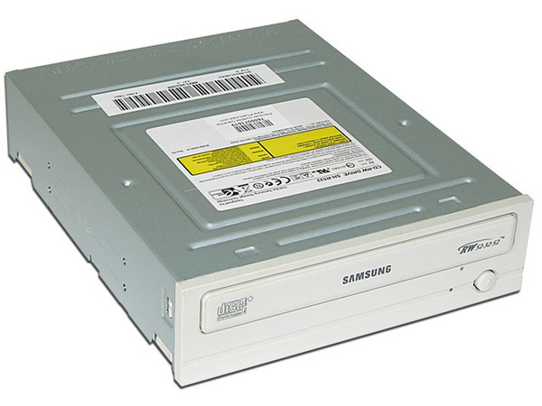 Quemador de CDs Samsung, Regrabable, Graba/Regraba/Lee :: 52X/32X/52X, Interno. Presentación OEM